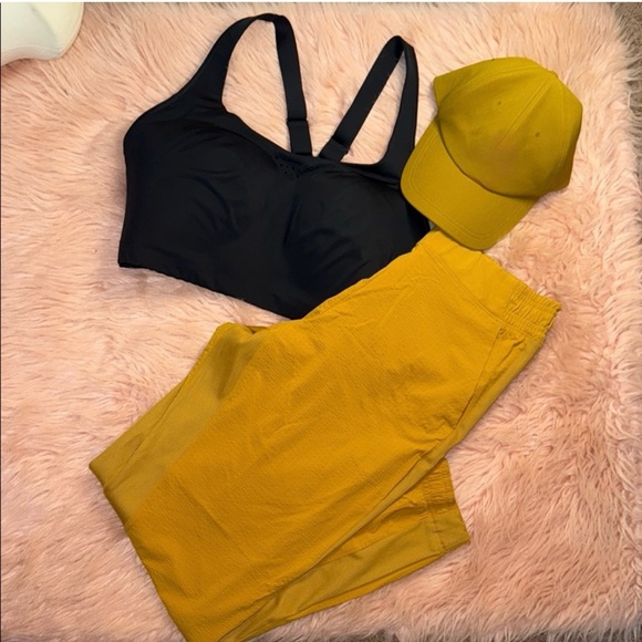 Athleta Other - Athleta Phenomena Bra size 38DD NWOT